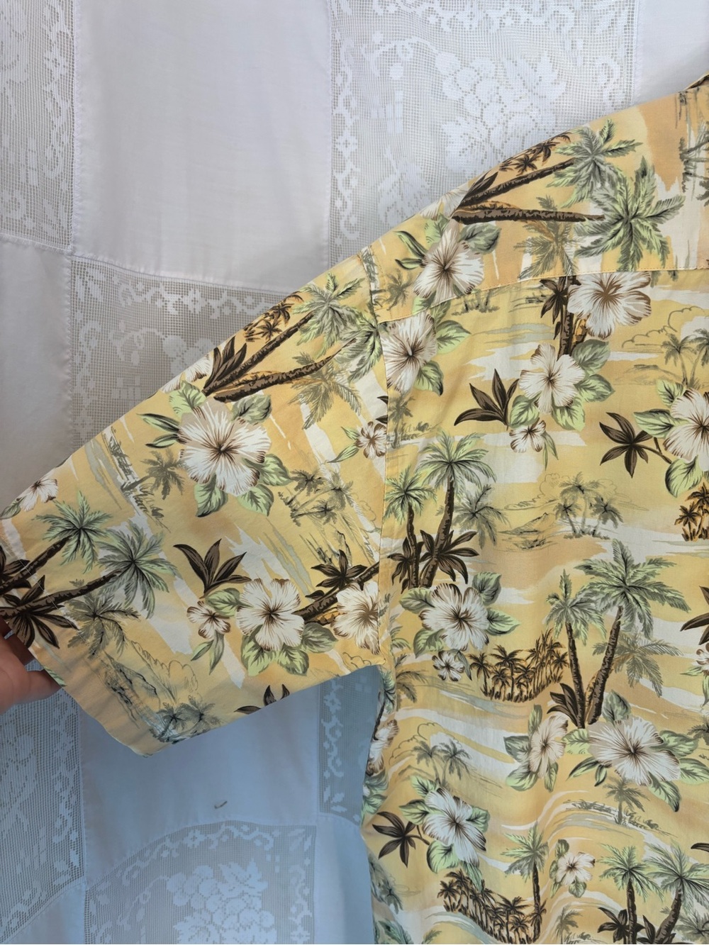 Men’s 100% Cotton Butter Yellow‎ Hawaiian  Print Short Sleeve Button Down Size L - Picture 5 of 14